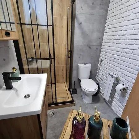 Marilyn Lux - Center Apartamento