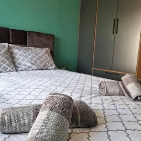 Marilyn Lux - Center Apartamento *